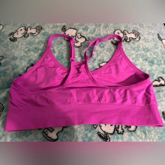 Pink Active Victoria Secret Seamless Sport Bra, NO pads. - Picture 6 of 7
